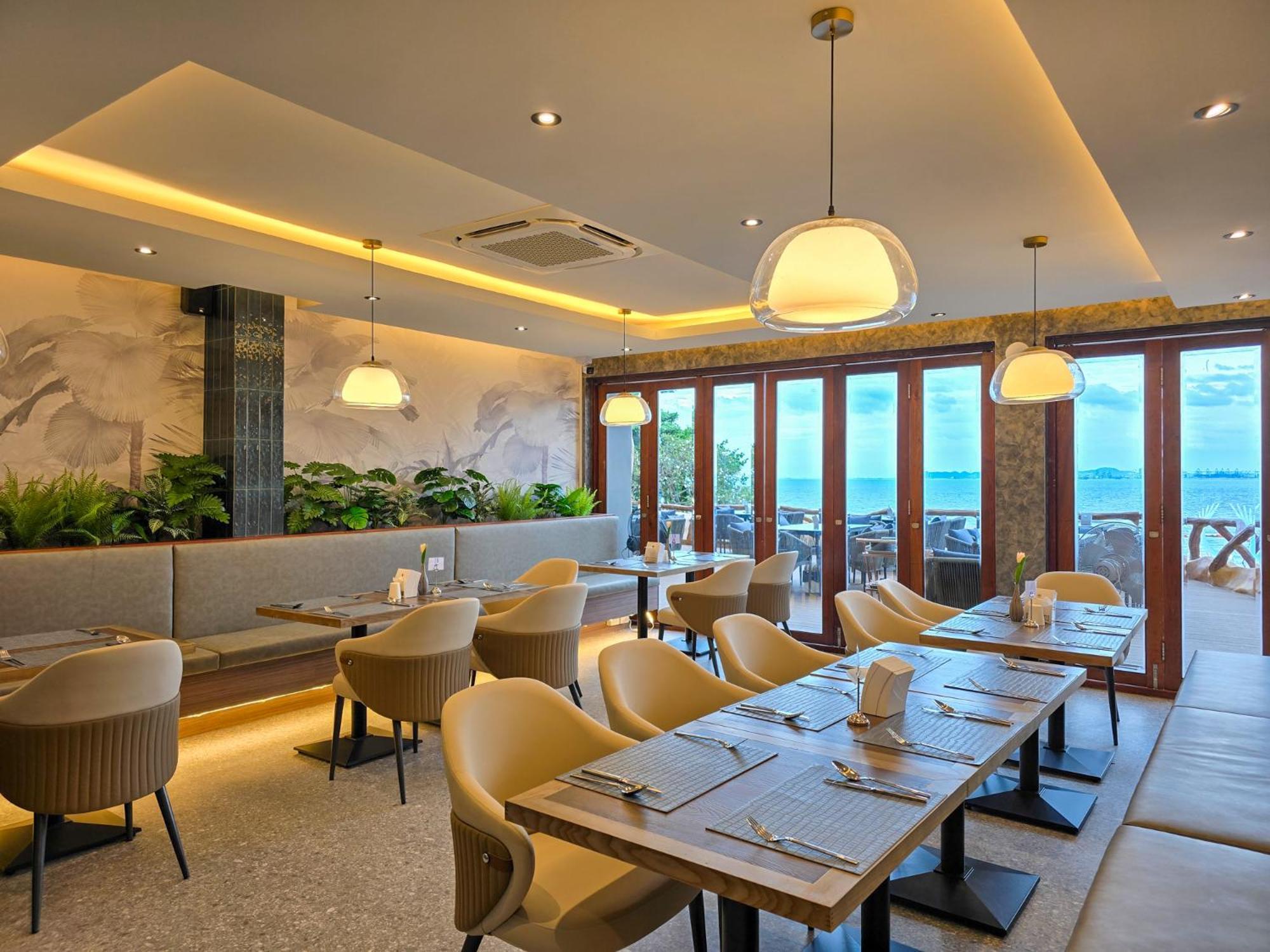 Garden Cliff Resort And Spa Pattaya Exteriér fotografie